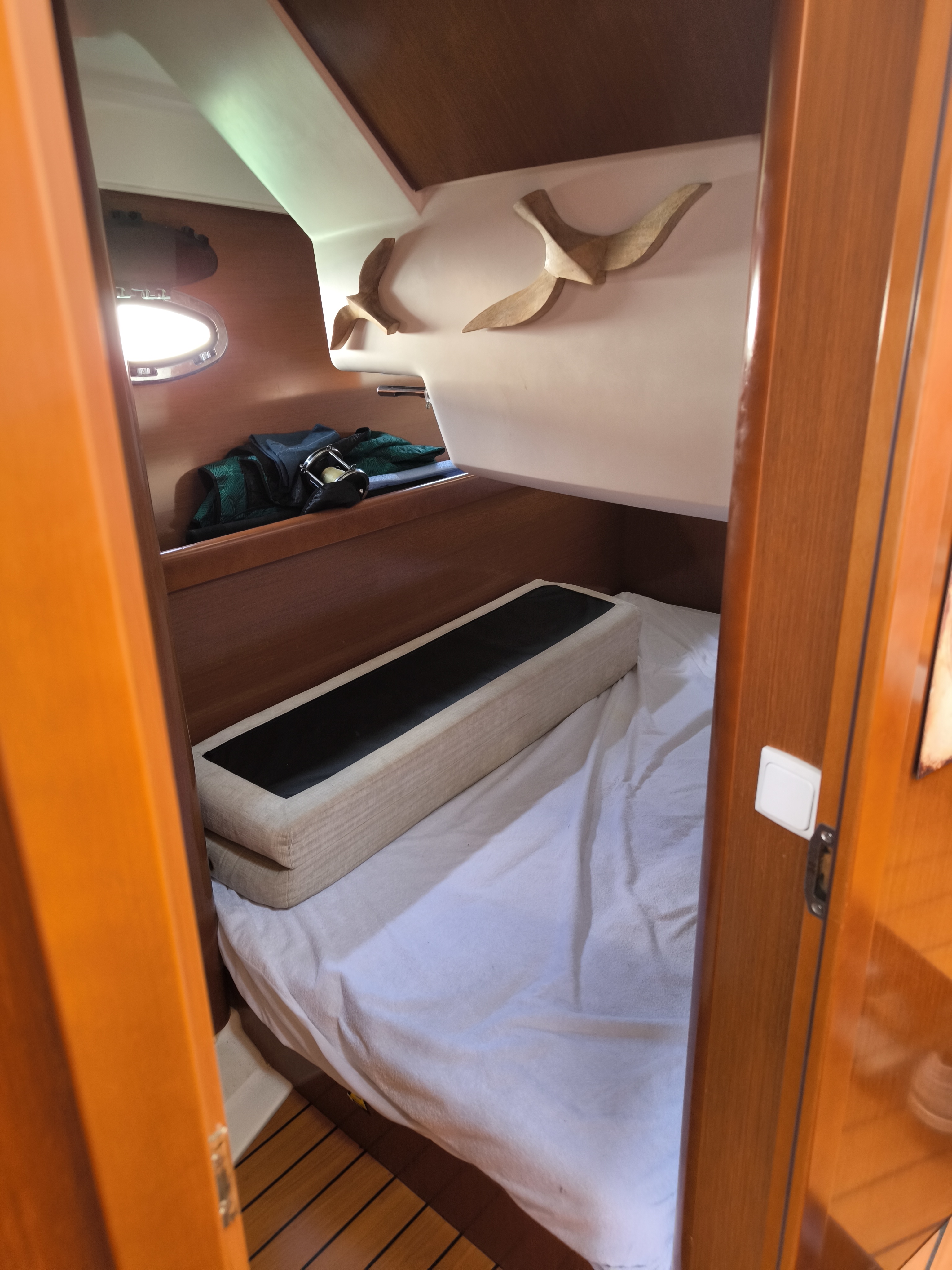 slider 37 Beneteau Antares 36